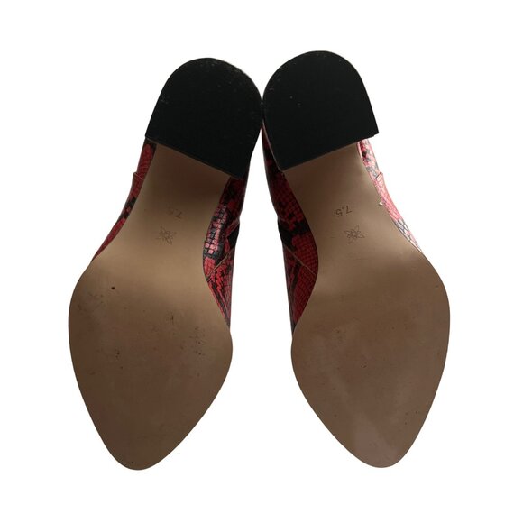 BCBGENERATION Red Snake Print Ankle Boots Block Heels Side Zipper Size 7.5 - Picture 5 of 9